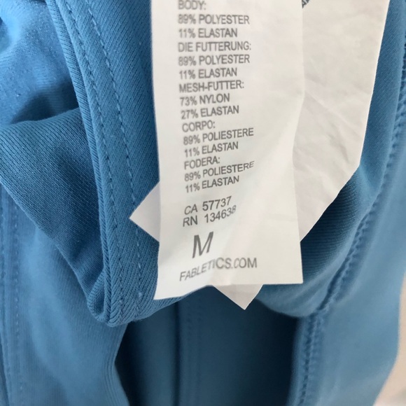 Fabletics Oasis Front Twist Bra - Picture 6 of 7